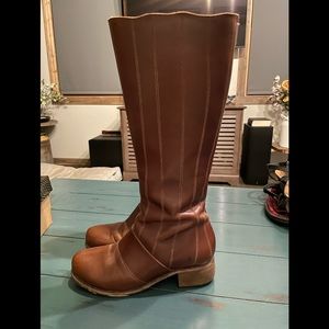 OluKai® Kumukahi Tall Leather Boots